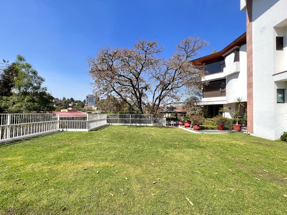 casa-en-venta-o-renta-en-bosques-de-las-lomas-4-recamaras-con-alberca-jardin-gr32-37462