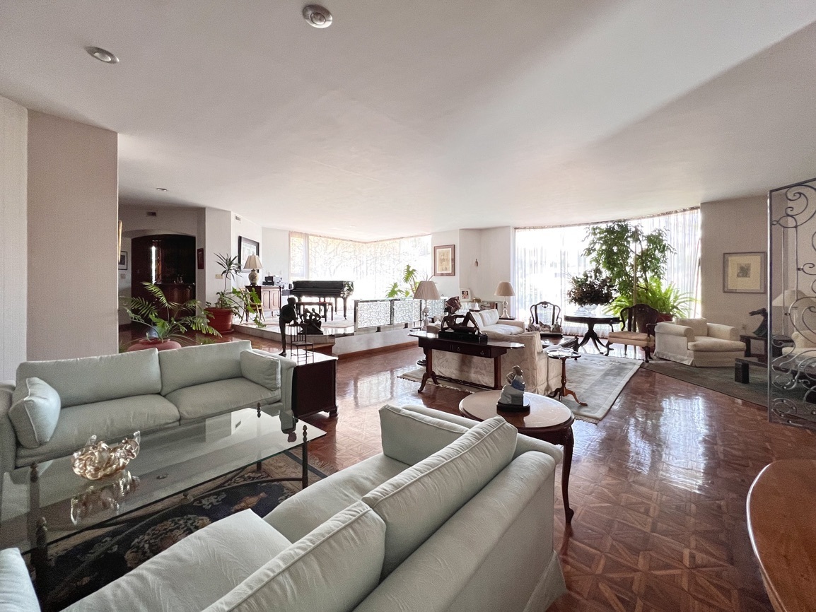 casa-en-venta-o-renta-en-bosques-de-las-lomas-4-recamaras-con-alberca-jardin-gr5-37462