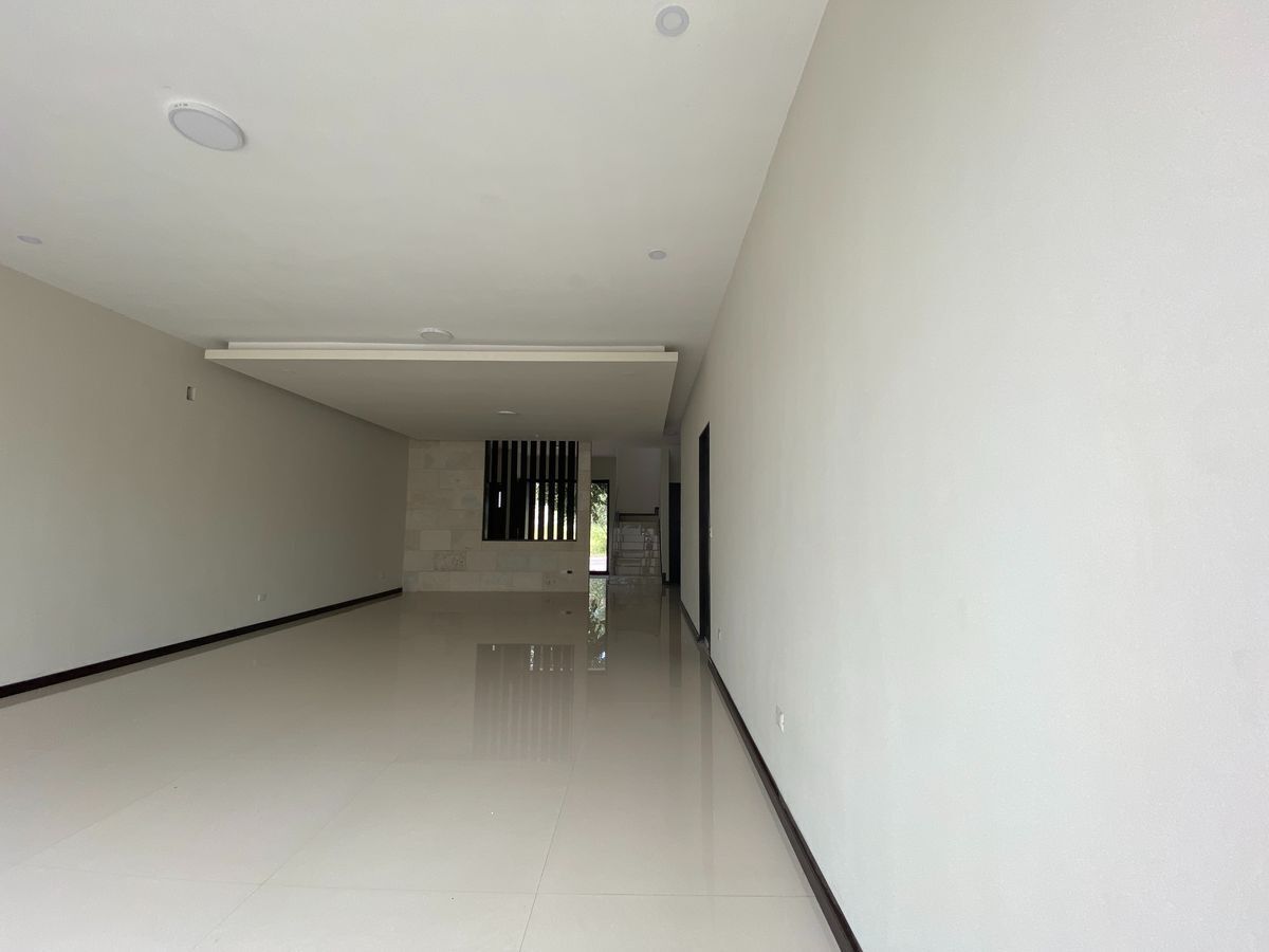 casa-en-venta-patio-amplio-el-uro2-carretera-nacional-monterrey15-15130