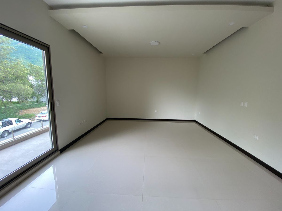 casa-en-venta-patio-amplio-el-uro2-carretera-nacional-monterrey17-15130