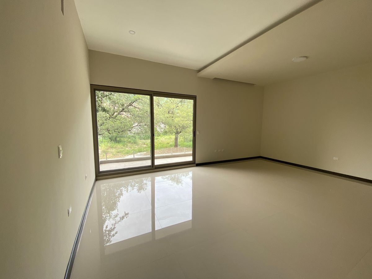 casa-en-venta-patio-amplio-el-uro2-carretera-nacional-monterrey18-15130