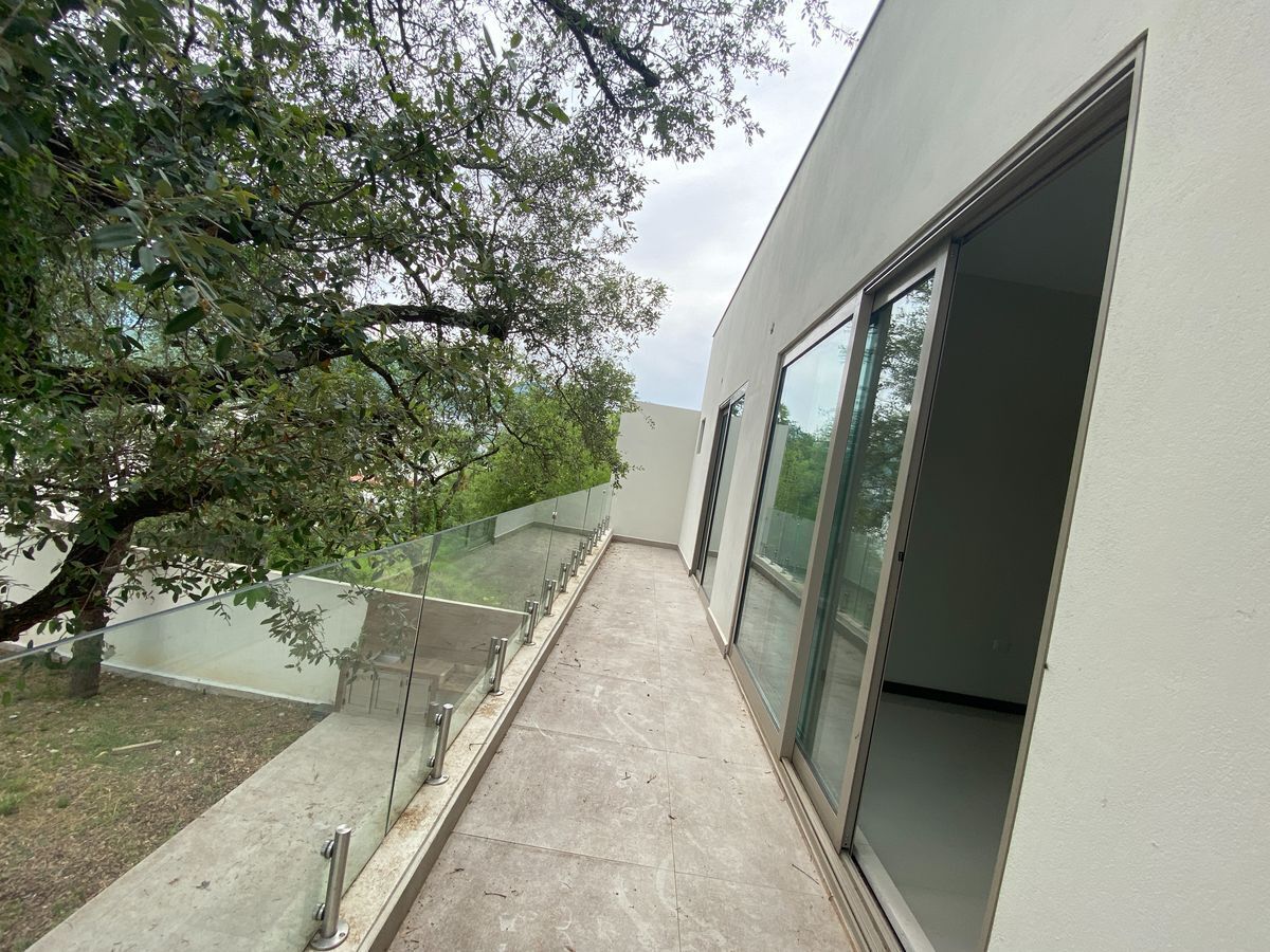 casa-en-venta-patio-amplio-el-uro2-carretera-nacional-monterrey33-15130