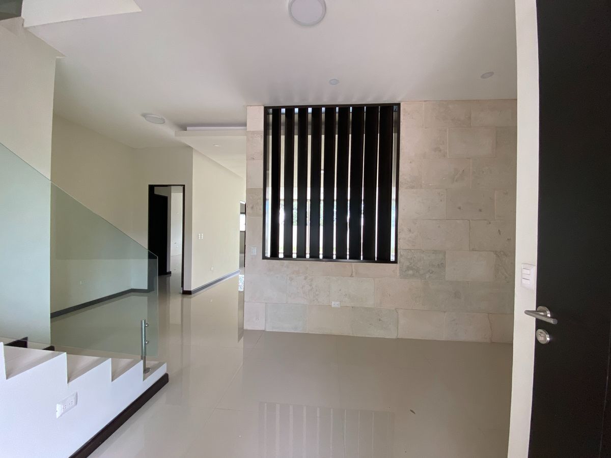 casa-en-venta-patio-amplio-el-uro2-carretera-nacional-monterrey4-15130