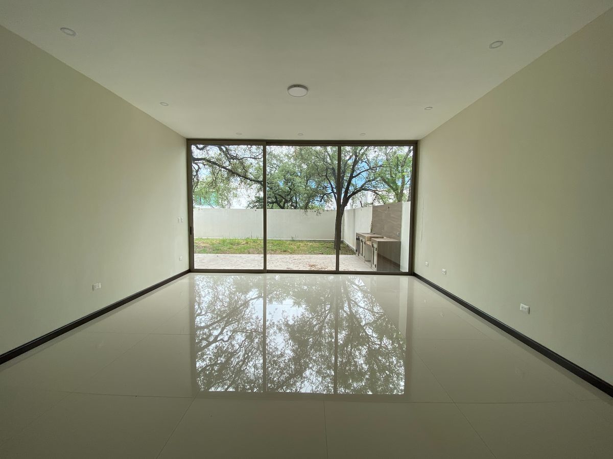 casa-en-venta-patio-amplio-el-uro2-carretera-nacional-monterrey8-15130