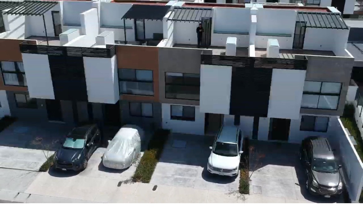 Casa en Venta Querétaro  Roof garden 4 Recámaras Alberca