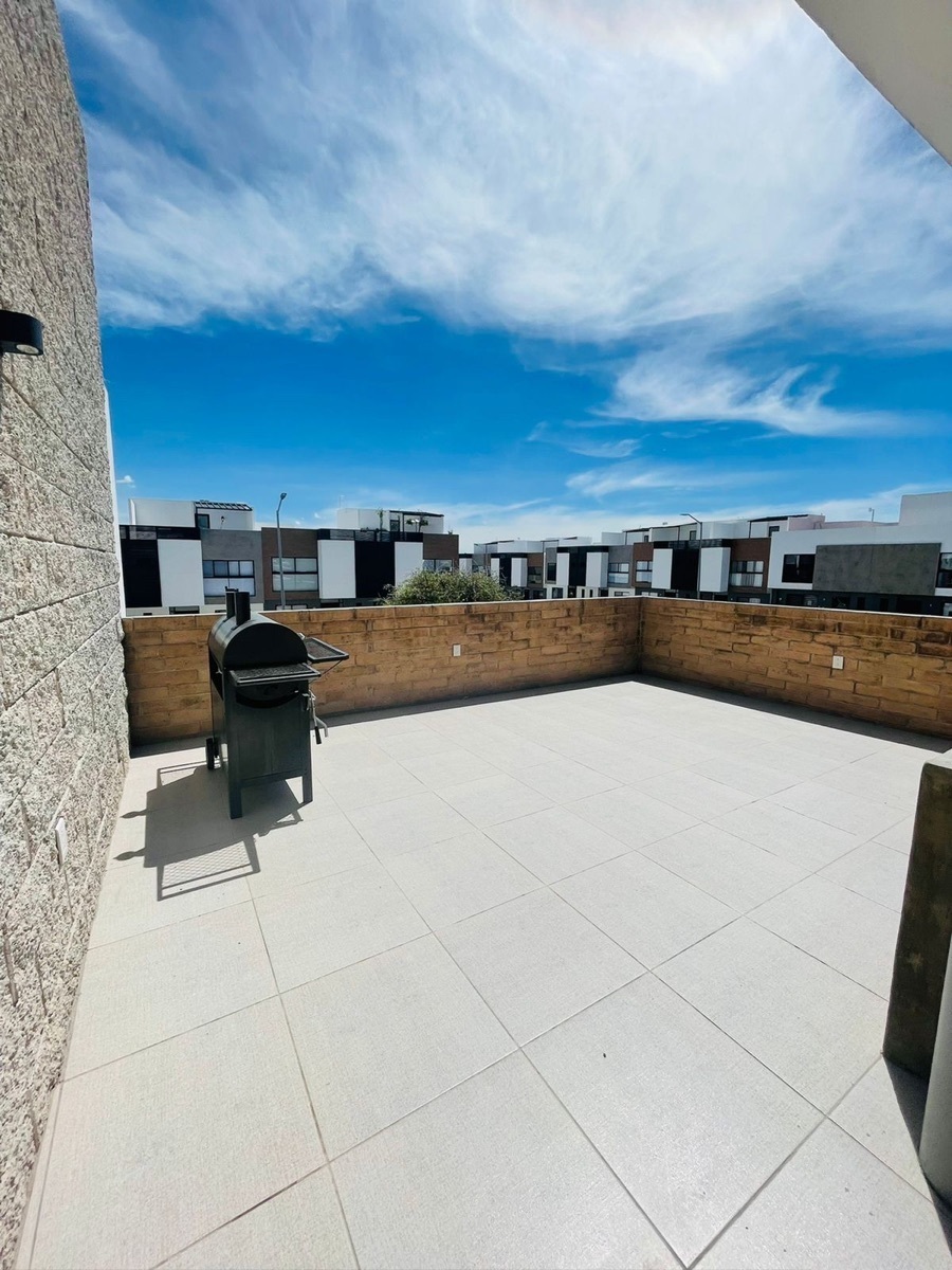 casa-en-venta-quertaro--roof-garden-4-recmaras-alberca48-26538