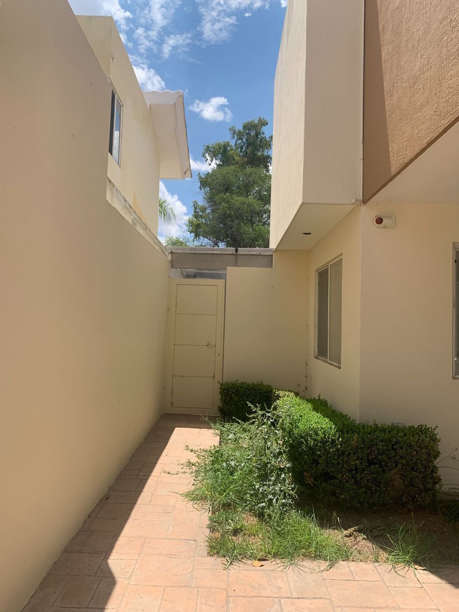 casa-en-venta-quintas-de-monticello-aguascalientes13-35213