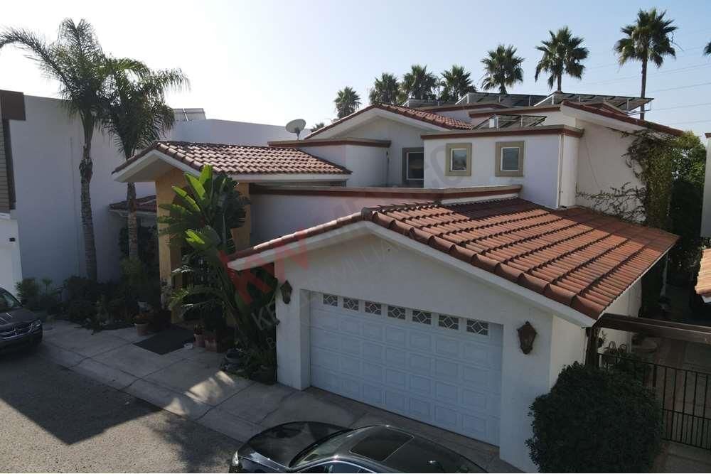 CASA EN VENTA, REAL DEL MAR, TIJUANA. CUENTA CON INCREIBLES VISTAS AL MAR