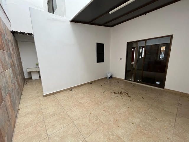 casa-en-venta-recin-remodelada-fracc-la-esmeralda9-19975