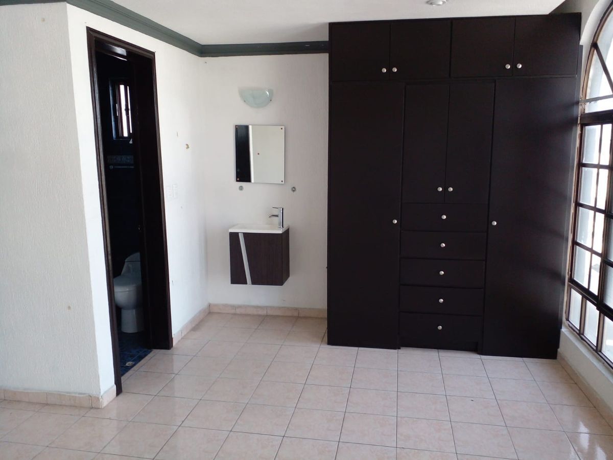 casa-en-venta-remodelada-zona-san-jernimo-cerca-de-galeras-monterrey7-15127