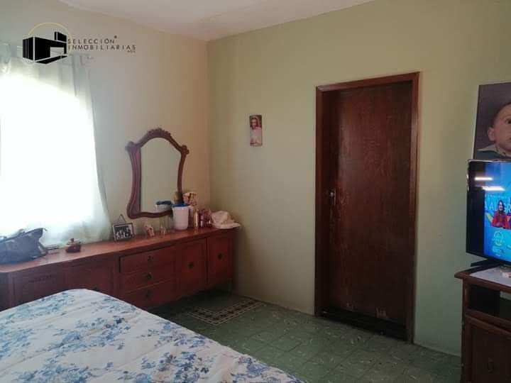 casa-en-venta-sobre-calle-juan-de-montoro6-12408