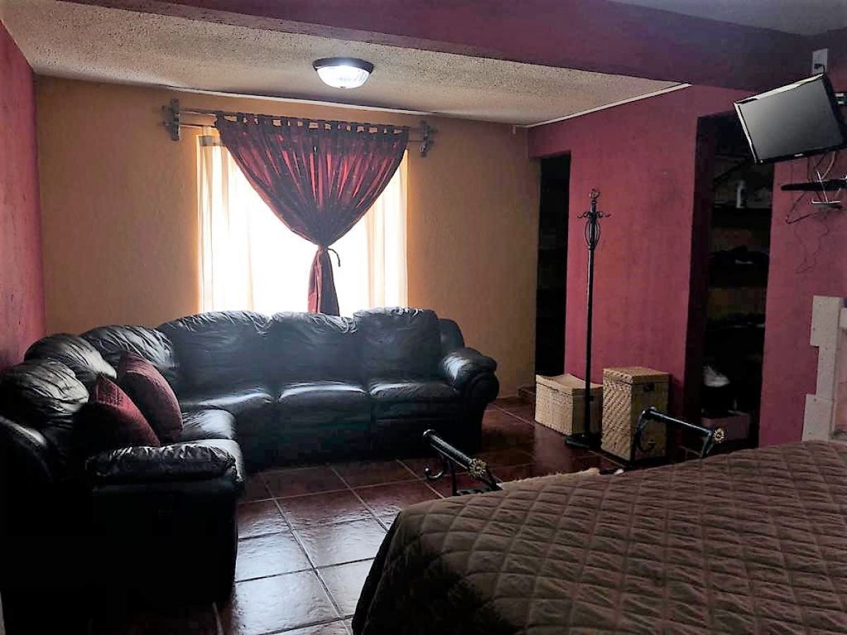 casa-en-venta-ubicada-en-esquina-ejidal-ocolusen-a-2-calles-del-tnel-altozano15-13712