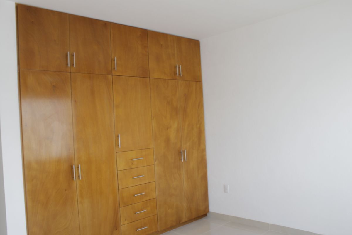 casa-en-venta-ubicada-en-milenio-iii20-18066