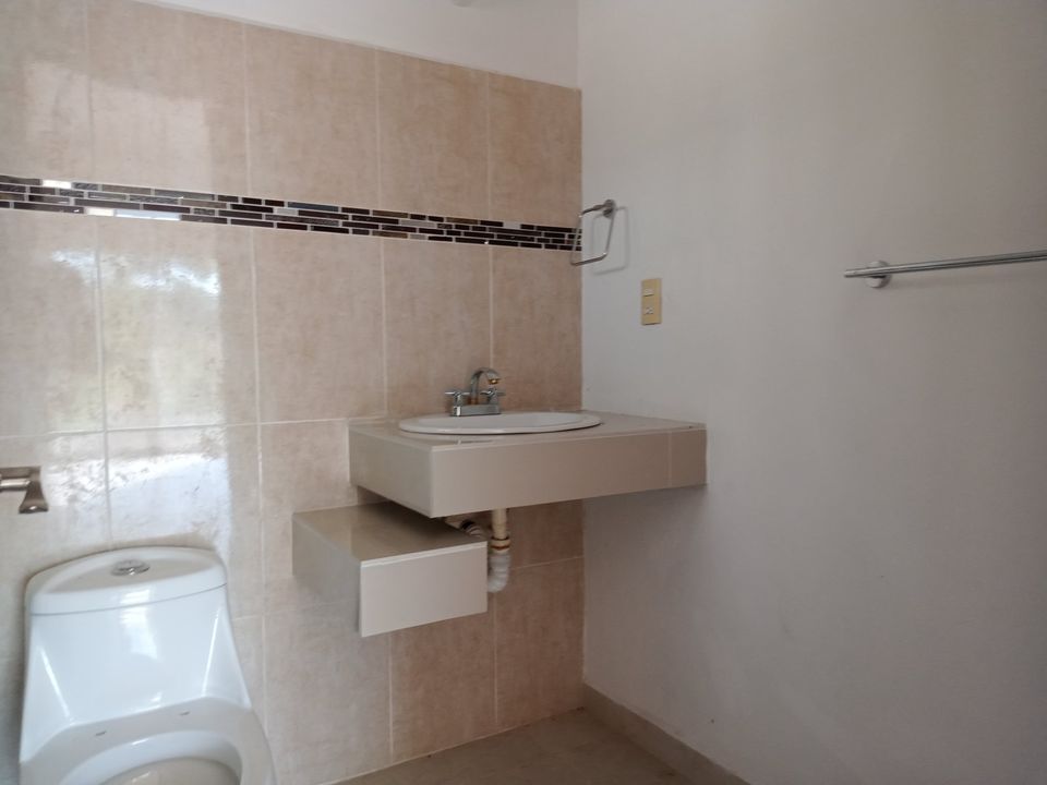 casa-en-venta-villa-florencia-a-tan-solo-5-minutos-de-la-pochota5-35038