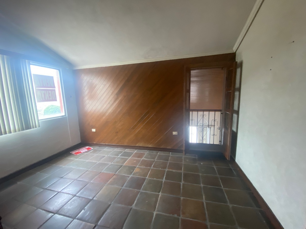 casa-en-venta-zona-contry-cerca-del-cerro-de-la-silla12-15174