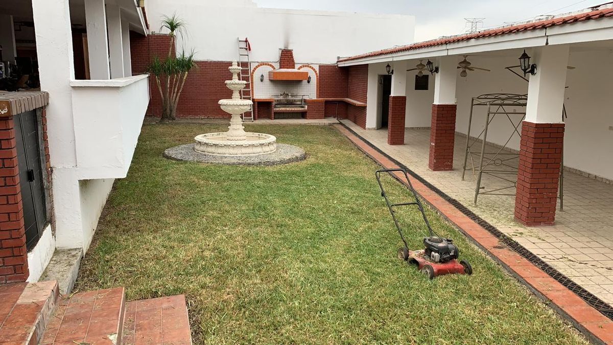 casa-en-venta-zona-contry-cerca-del-club-deportivo-contry-en-esquina11-15143