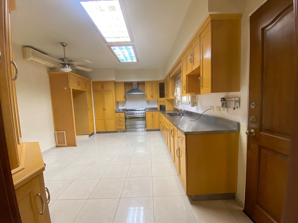 casa-en-venta-zona-contry-la--silla-ubicada-a-la-falda-del-cerro-de-la-silla7-15094