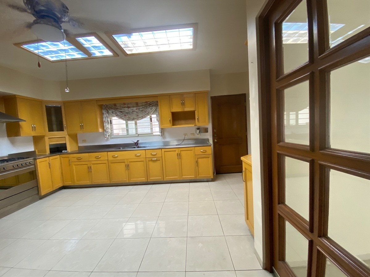 casa-en-venta-zona-contry-la--silla-ubicada-a-la-falda-del-cerro-de-la-silla8-15094