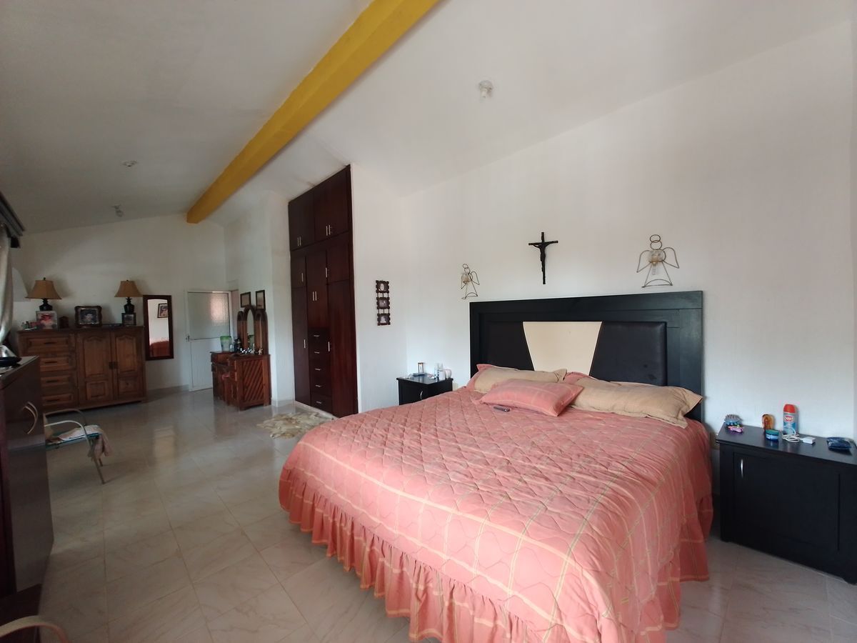 casa-estilo-campestre-en-venta-con-116657-m2-de-terreno-palapa-y-alberca23-35052