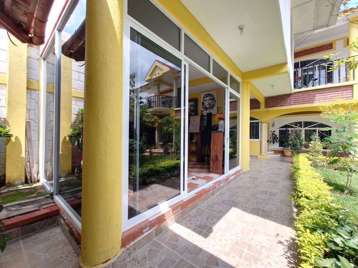 casa-estilo-campestre-en-venta-con-116657-m2-de-terreno-palapa-y-alberca4-35052