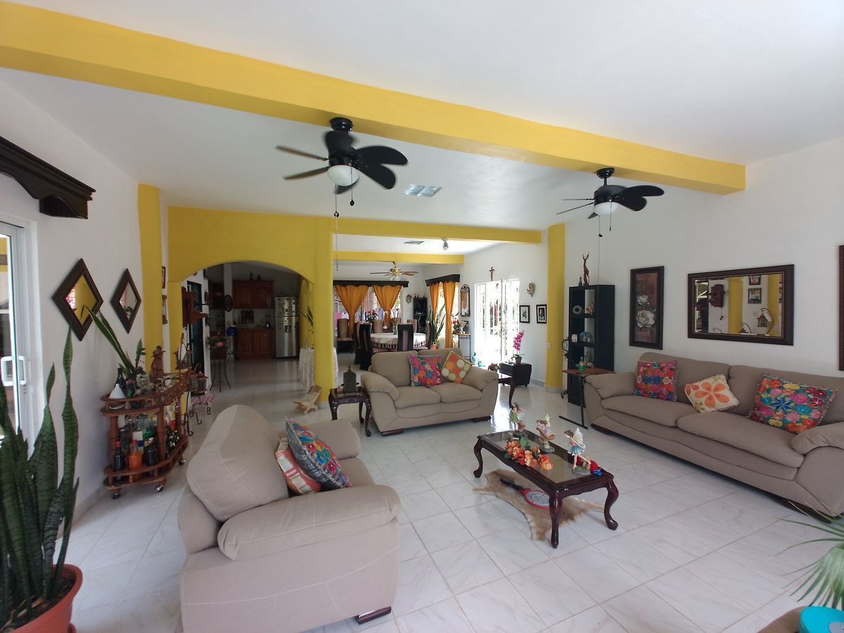 casa-estilo-campestre-en-venta-con-116657-m2-de-terreno-palapa-y-alberca8-35052