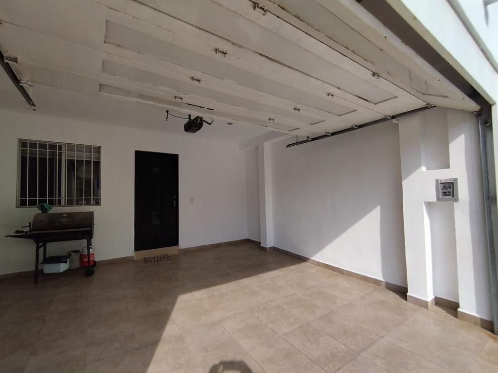 casa-frente-a-parque-en-venta-las-hadas-general-escobedo-nl3-33451