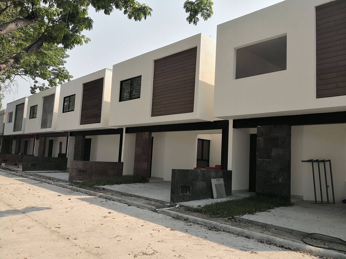 CASA NUEVA EN VENTA EN FRACC. LAS CEIBAS EN CD. DEL CARMEN, CAMPECHE