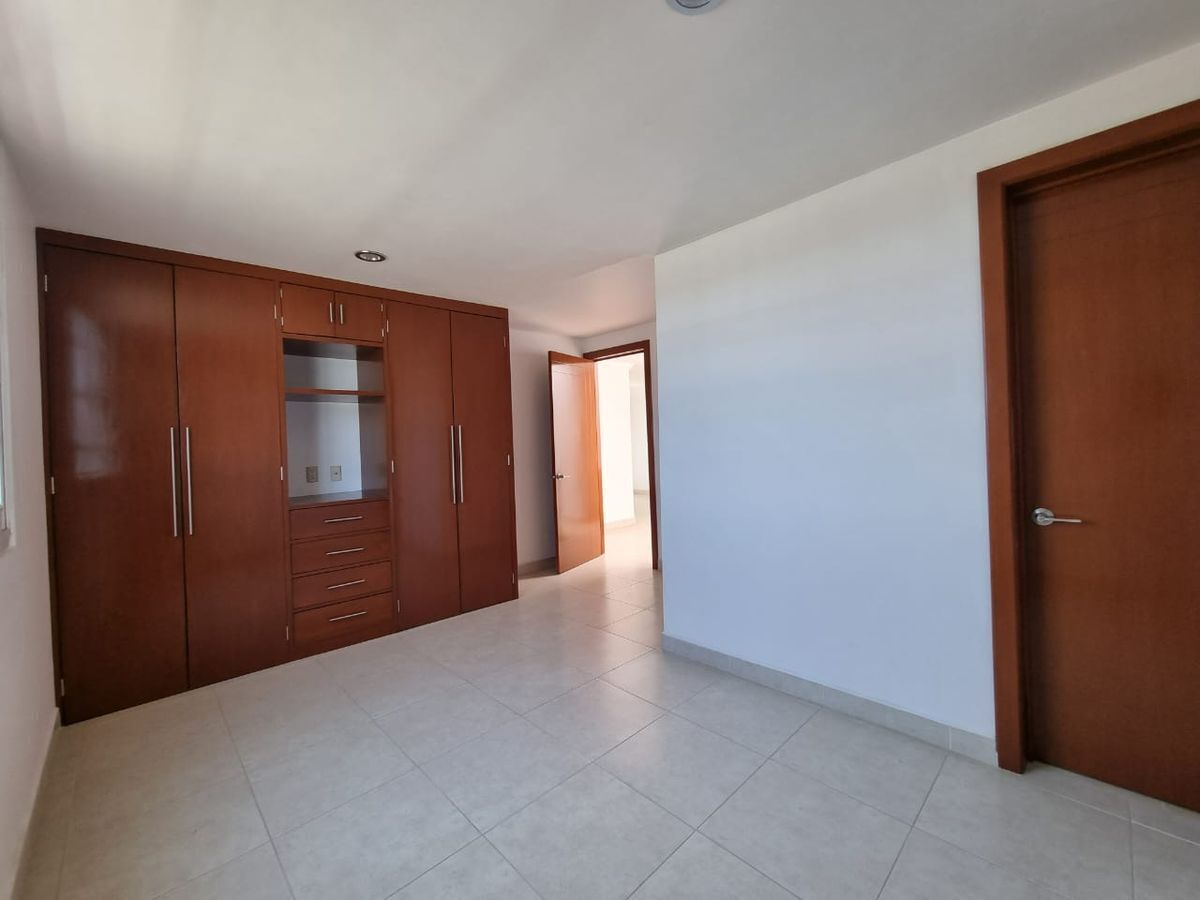 casa-nueva-en-venta-en-privada-pequea-zona-cntrica-de-metepec5-26917