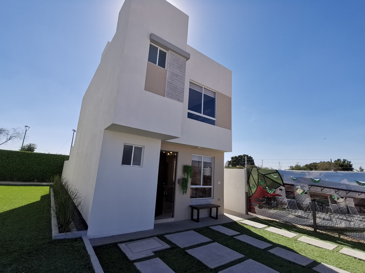 Casa Nueva en VENTA Fraccionamiento privado al sur de León Gto modelo Toscana