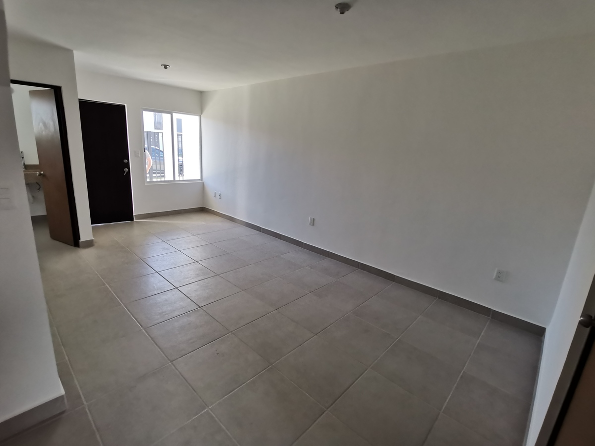 casa-orquidea--nueva-en-venta-fraccionamiento-privado-al-sur-de-len-guanajuato4-30828