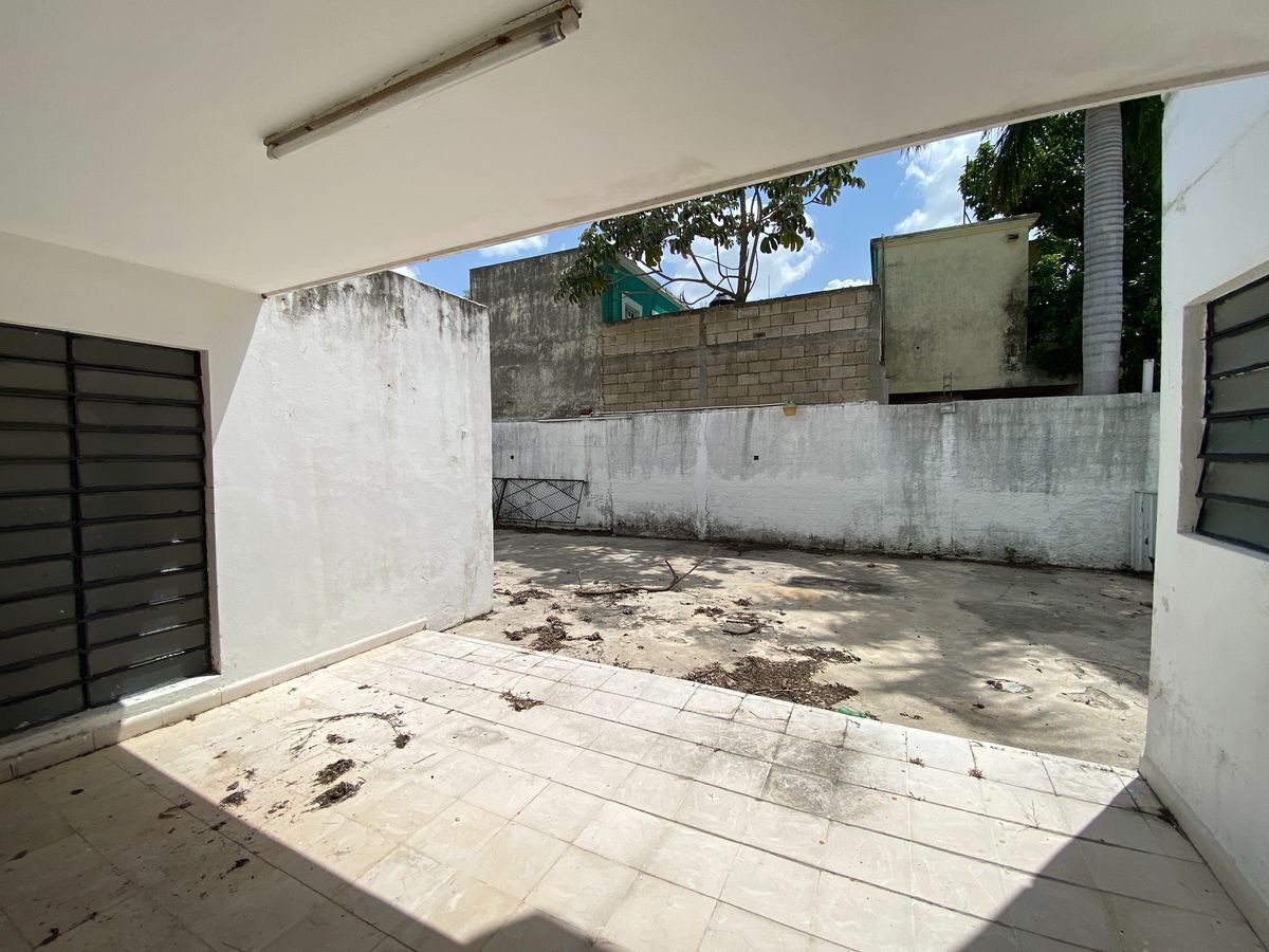 casa-para-oficinas-sobre-avenida-circuito-colonias-en-renta-mrida-yucatn19-22266