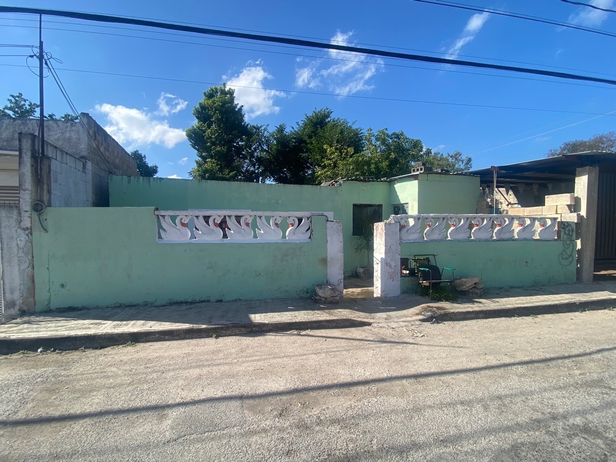 Casa para remodelar en Cinco Colonias