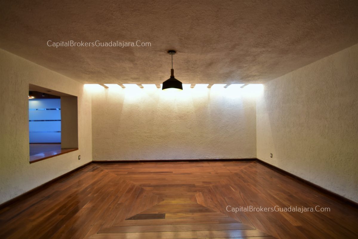 casa-para-remodelar-en-coto-en-colinas-de-san-javier10-26794