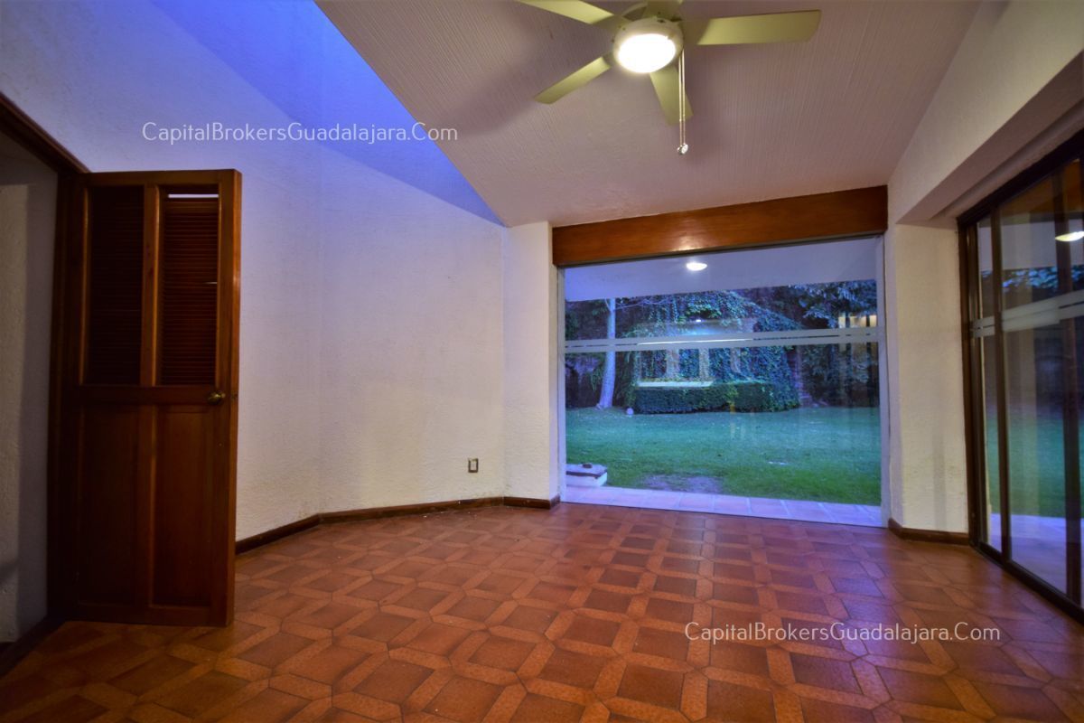 casa-para-remodelar-en-coto-en-colinas-de-san-javier20-26794