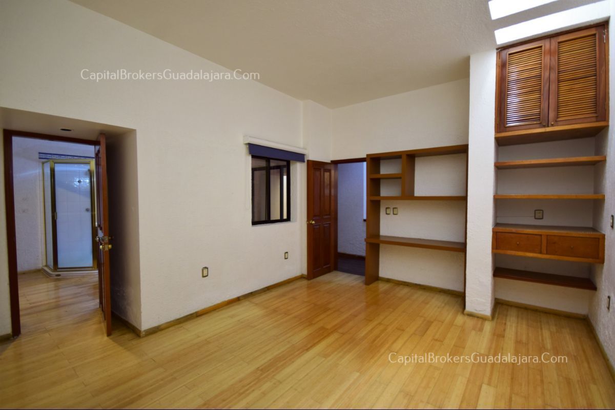 casa-para-remodelar-en-coto-en-colinas-de-san-javier33-26794