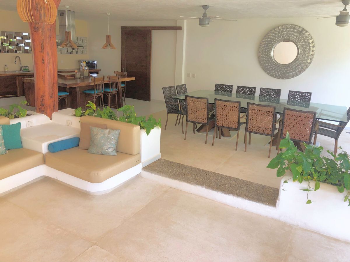 casa-sola-en-el-podrido-acapulco-de-jurez-guerrero-caener922cs31-32488