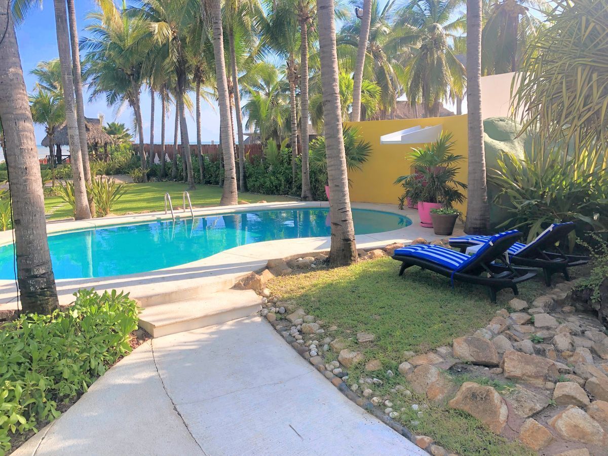 casa-sola-en-el-podrido-acapulco-de-jurez-guerrero-caener922cs45-32488