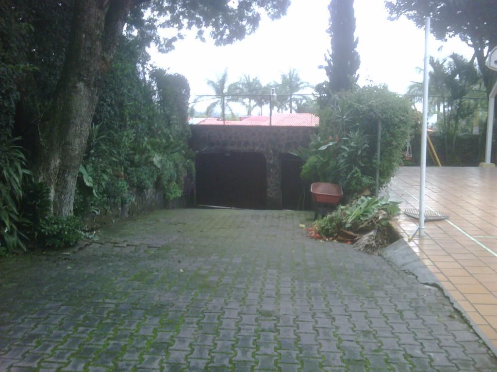 casa-sola-en-lomas-de-cortes-cuernavaca-morelos-caen2cs4-32432