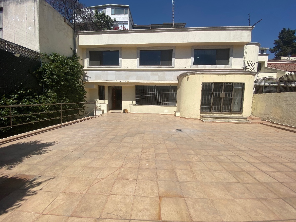 Casa sola en renta, Tecamachalco, 3 recamaras, amplia terraza