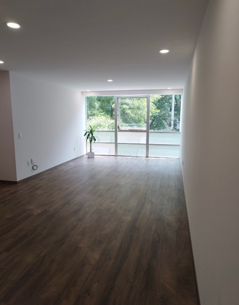 DEPARTAMENTO CON BALCÓN EN CONDESA