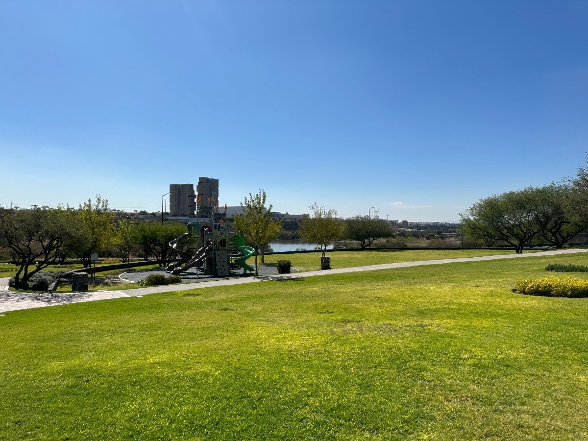 departamento-con-jardn-en-renta-en-la-vista35-26192