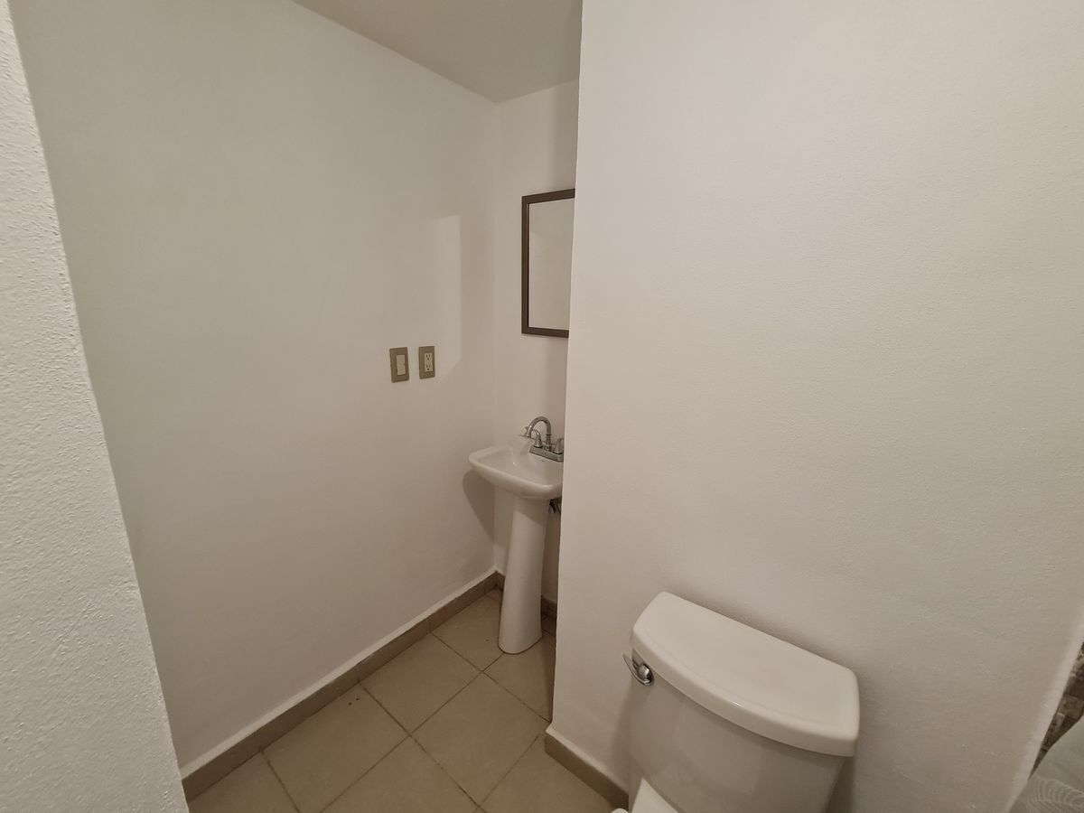 departamento-en-parque-san-antonio-a-3--min-de-periferico5-22559