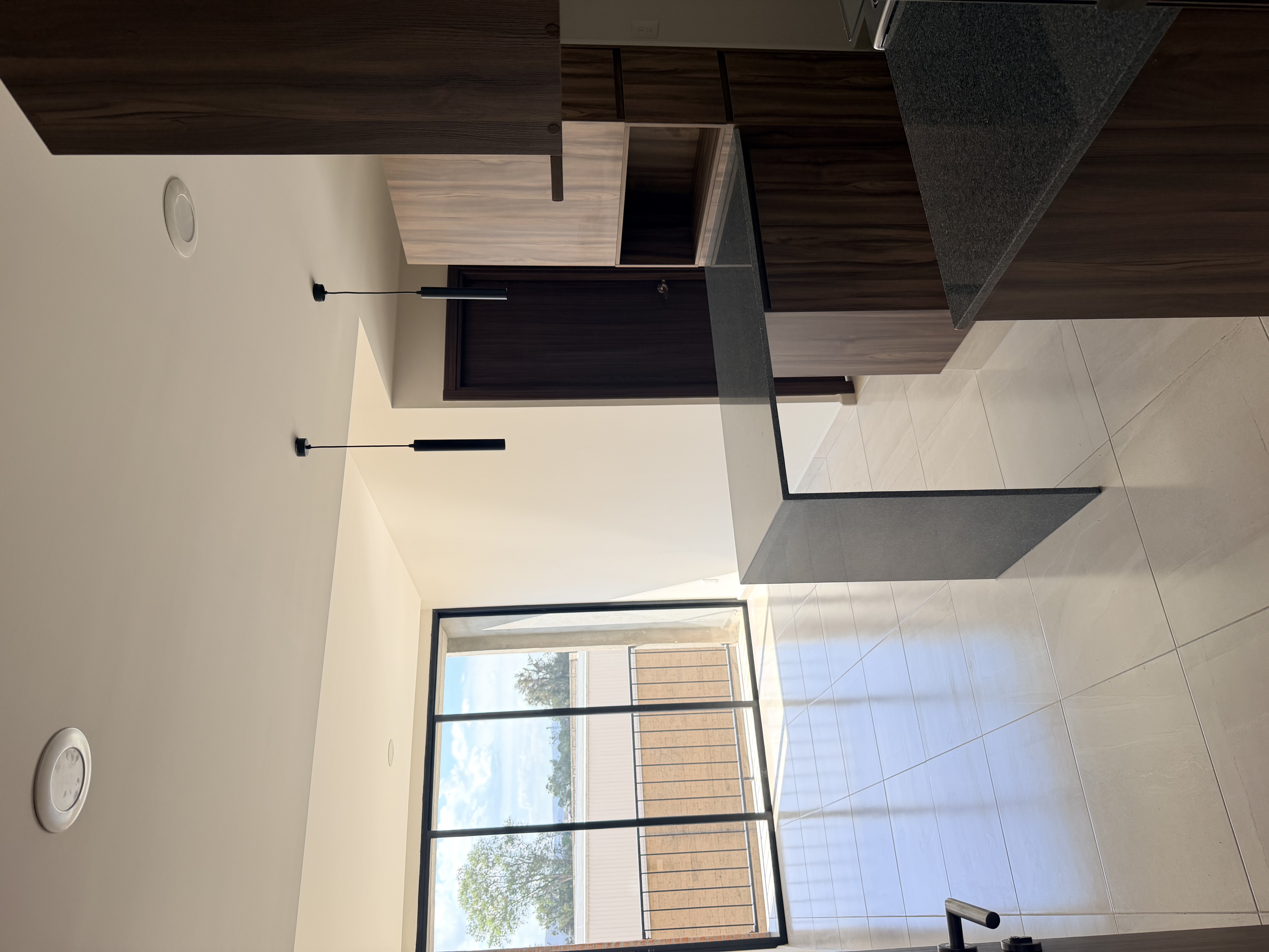 DEPARTAMENTO EN RENTA – ZONA NACIONES UNIDAS Y ANDARES