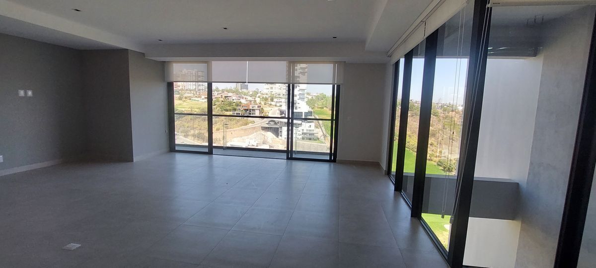 Departamento en renta en The Oaks Bosque Real de 195mts con Terraza, 3 rec