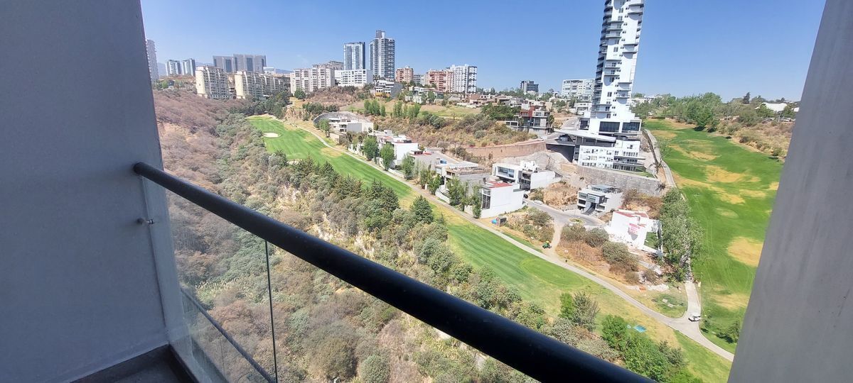 departamento-en-renta-en-the-oaks-bosque-real-de-195mts-con-terraza-3-rec17-29041