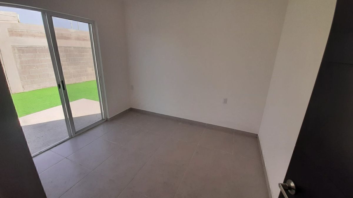 departamento-en-renta-en-zkia--planta-baja--con-amplio-jardin-de-160m212-28719