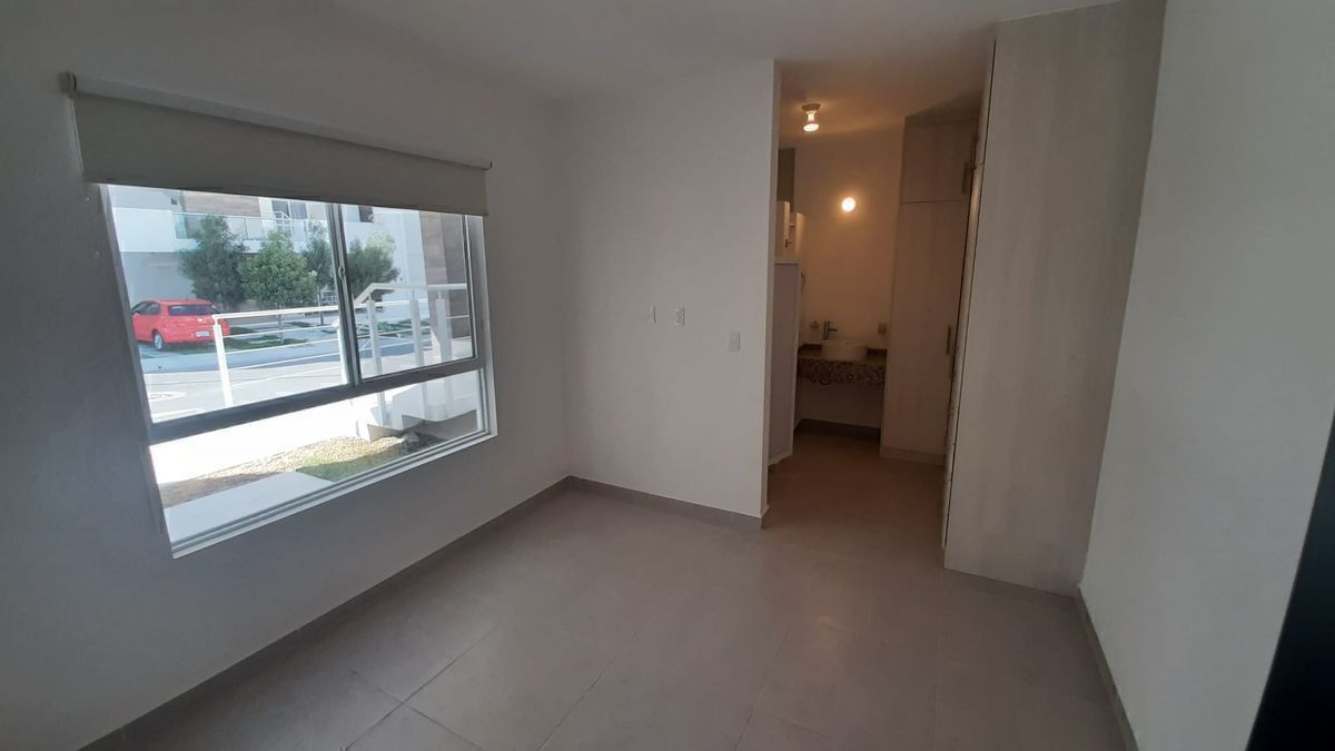 departamento-en-renta-en-zkia--planta-baja--con-amplio-jardin-de-160m25-28719