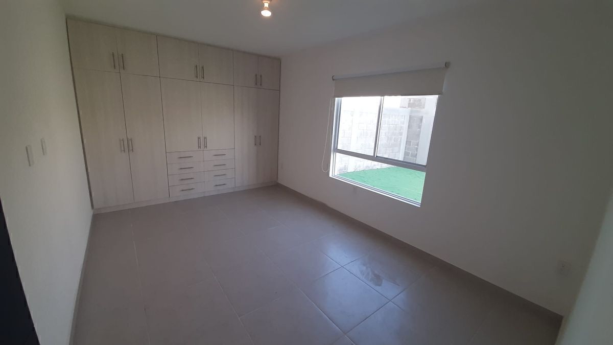 departamento-en-renta-en-zkia--planta-baja--con-amplio-jardin-de-160m28-28719