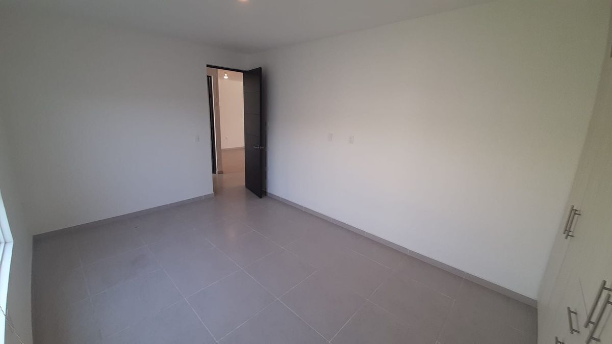 departamento-en-renta-en-zkia--planta-baja--con-amplio-jardin-de-160m29-28719