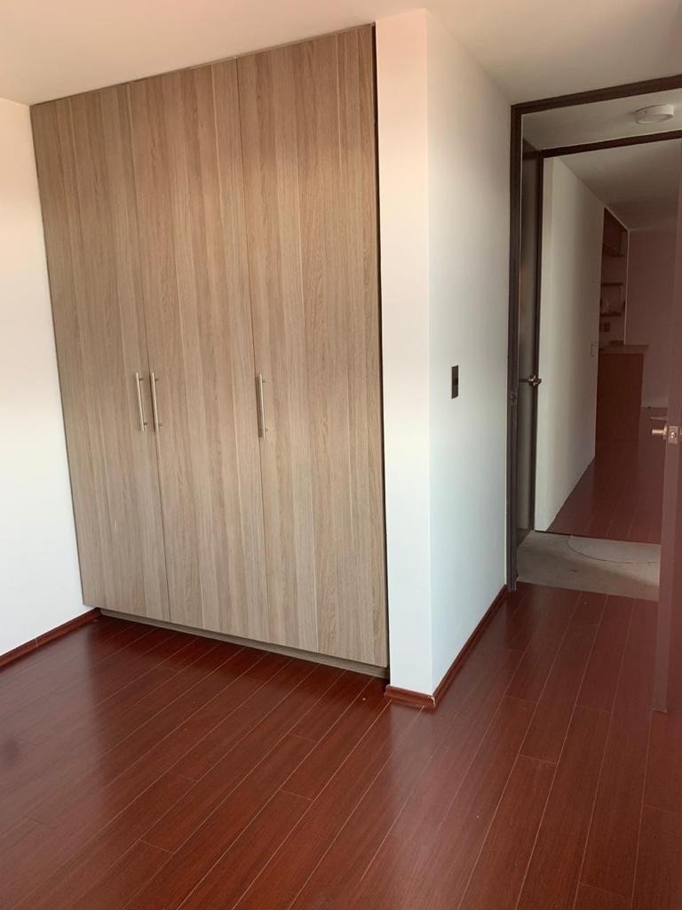 departamento-en-venta--ubicadisimo-frente-parque-quertaro-20007-26048